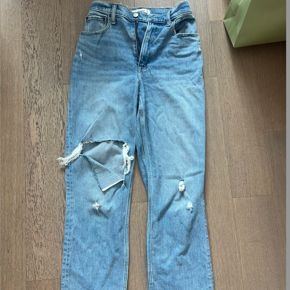 Abercrombie the 90s Straight Ultra High Rise